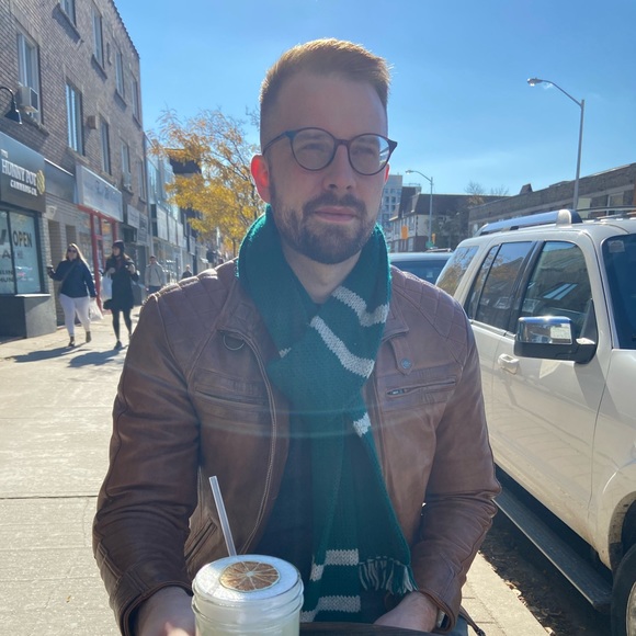 Meet your Posher, Ian - Picture 1 of 1